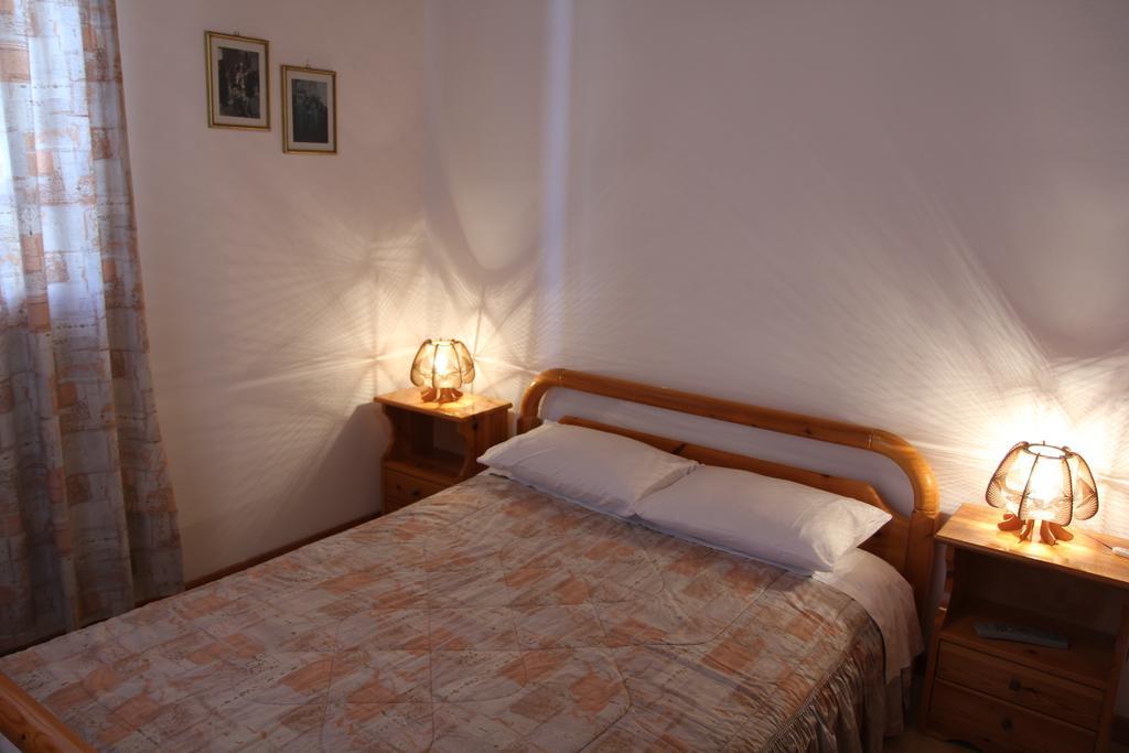 Circe Pansion Apartment ลิคชูรี ห้อง รูปภาพ