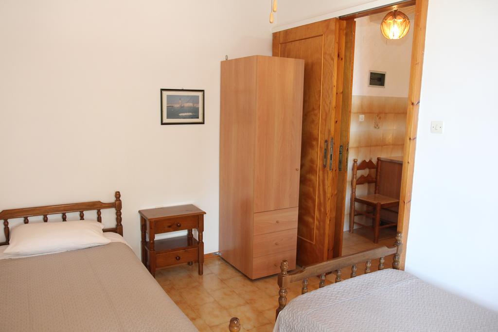 Circe Pansion Apartment ลิคชูรี ห้อง รูปภาพ