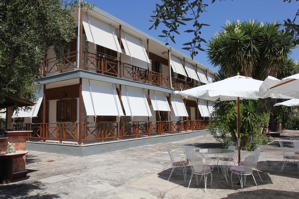 Circe Pansion Apartment ลิคชูรี ภายนอก รูปภาพ