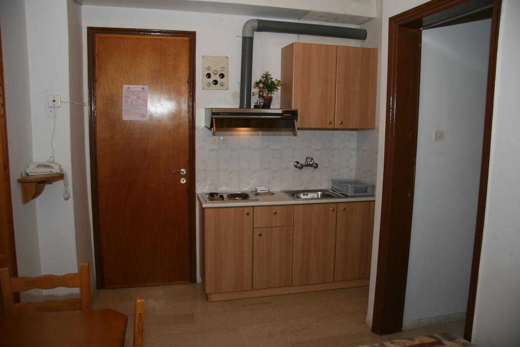 Circe Pansion Apartment ลิคชูรี ภายนอก รูปภาพ